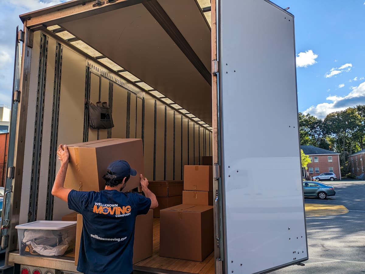 Philadelphia Area Movers in action