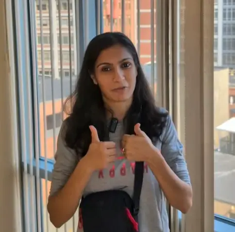 Customer review clip from Priya S.